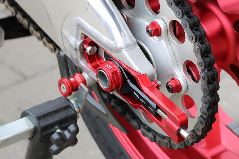 Aprilia - Chain Adjusters - Averys Motorcycles