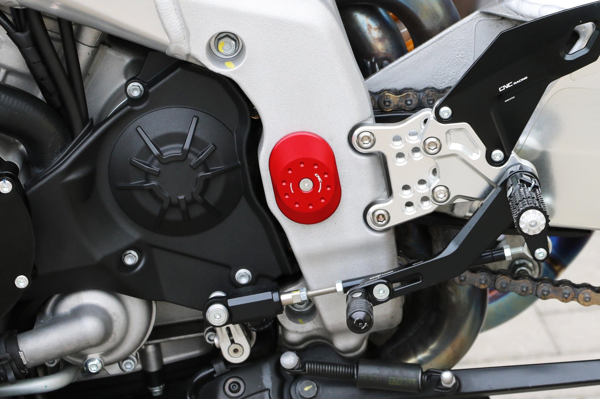 Aprilia - Frame Plugs - Averys Motorcycles