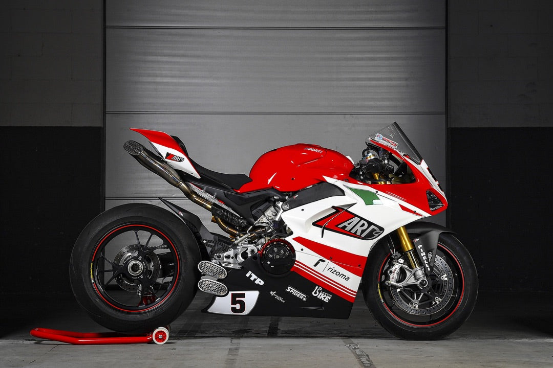 Ducati Panigale V4 - Averys Motorcycles