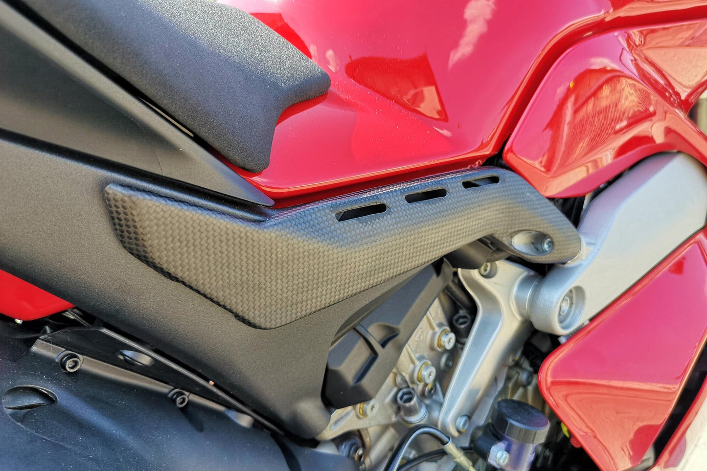 Panigale V4 - Subframe Covers - Averys Motorcycles