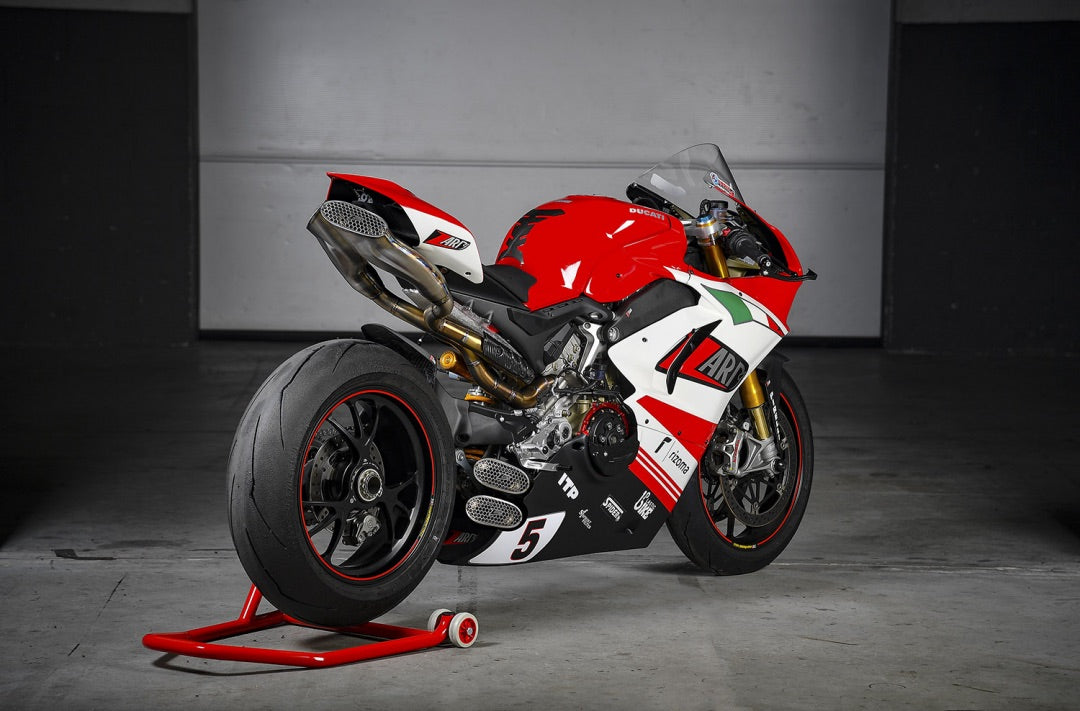 Ducati Panigale V4 - Averys Motorcycles