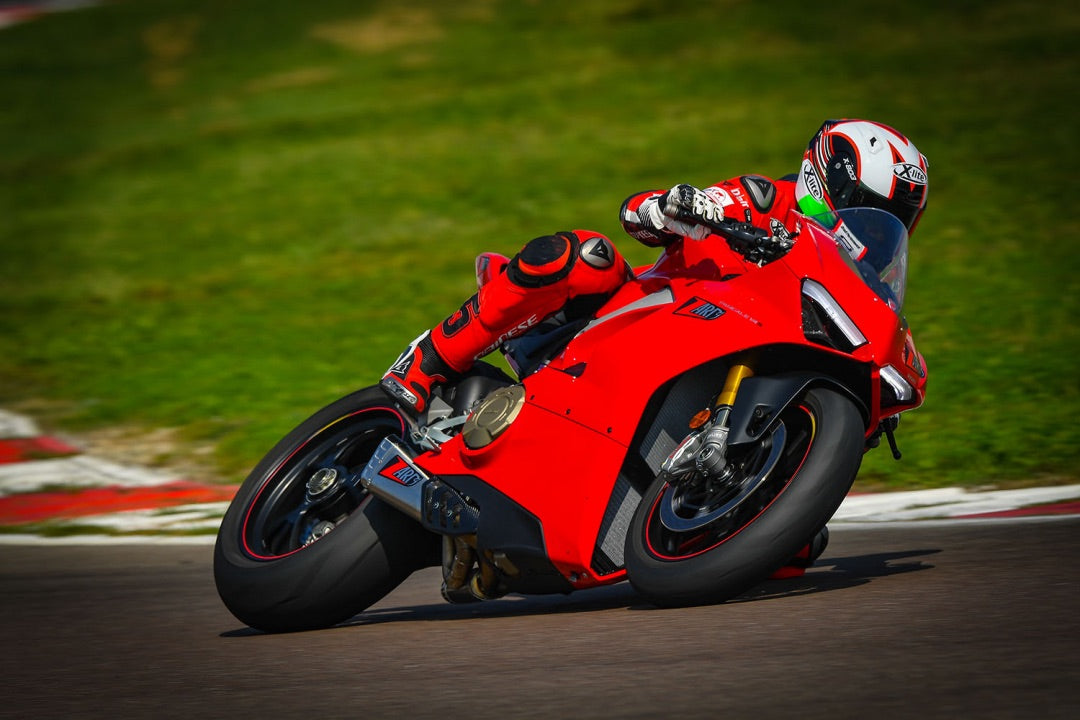 Ducati Panigale V4 - Averys Motorcycles